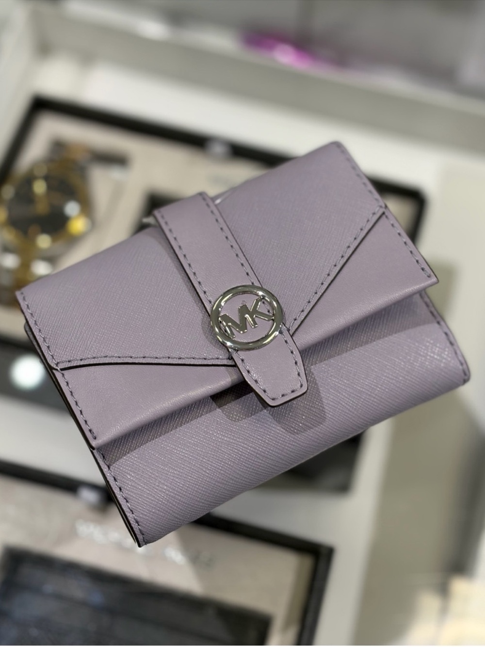Michael Kors Greenwich Medium Leather Trifold Wallet - Picture 5 of 7